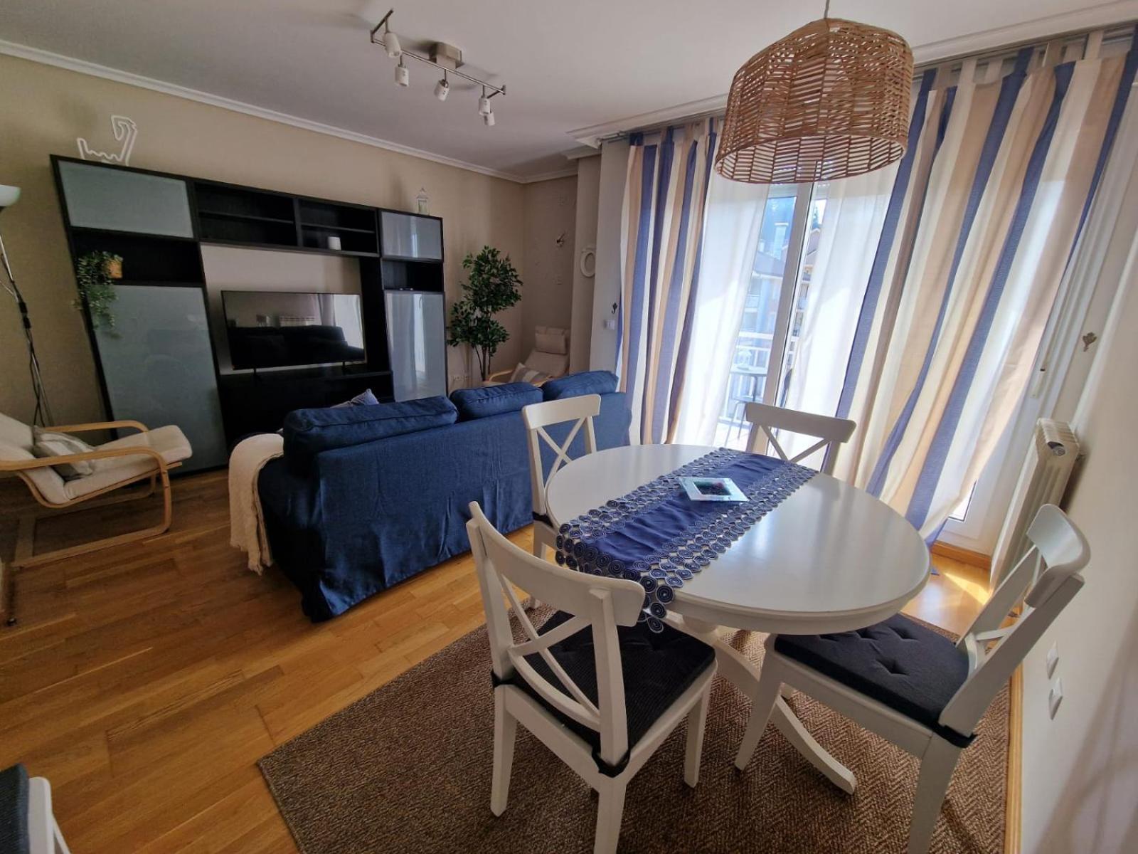 Jovial Plaza Apartment *